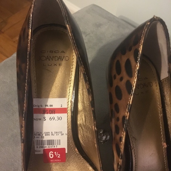 New Without Box Circa Joan & David Pearly Pumps - Picture 3 of 7